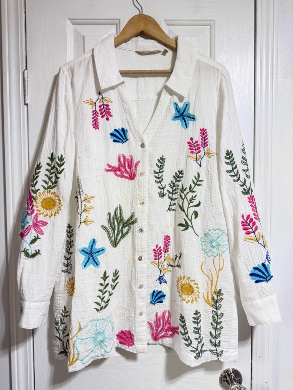 Soft Surroundings Escambia Gauze Tunic Shirt Embroidered Sea Life beach XL - Picture 3 of 9